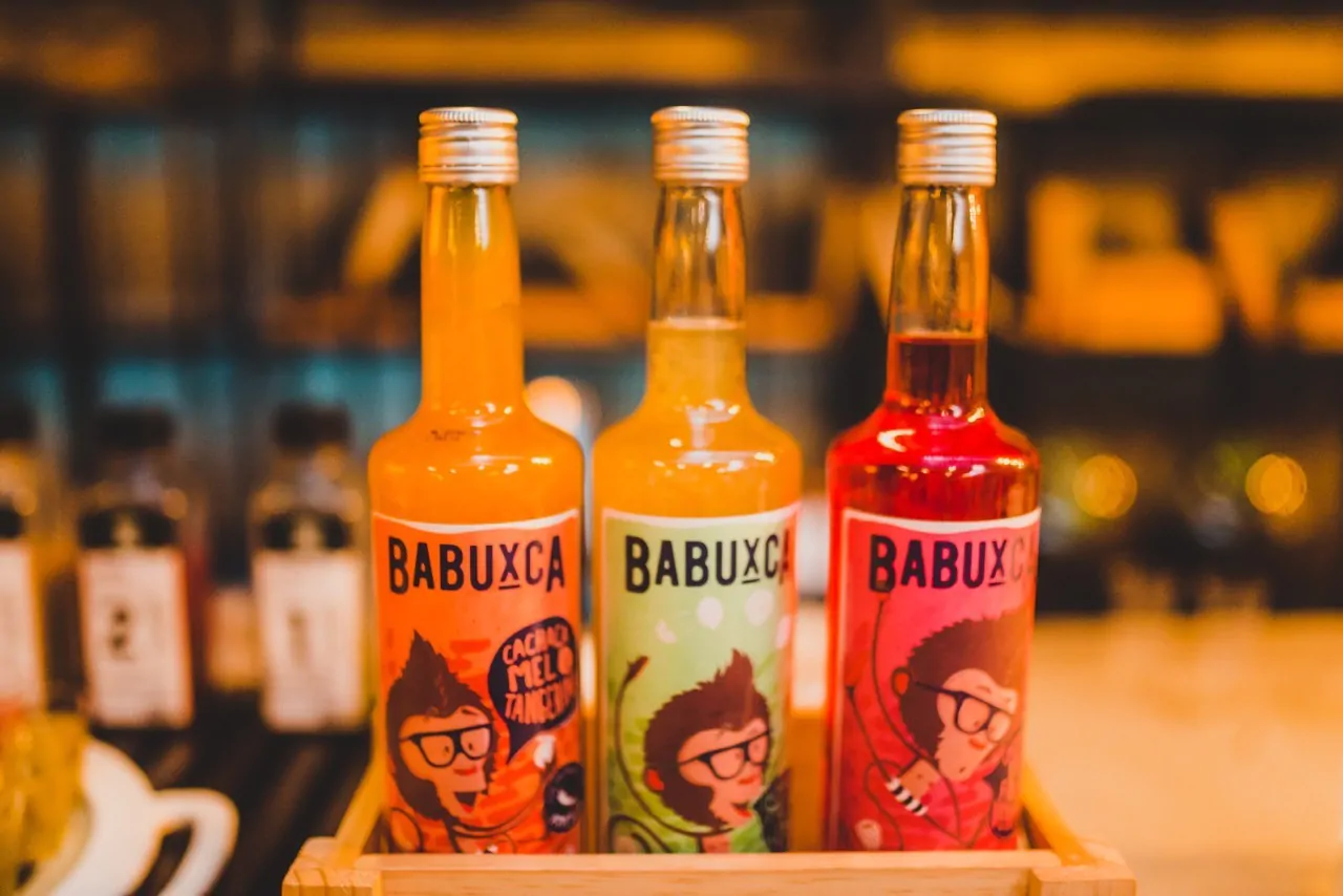 CACHAÇA MEL E LIMÃO - BABUXCA 700 ML - Imagem 2