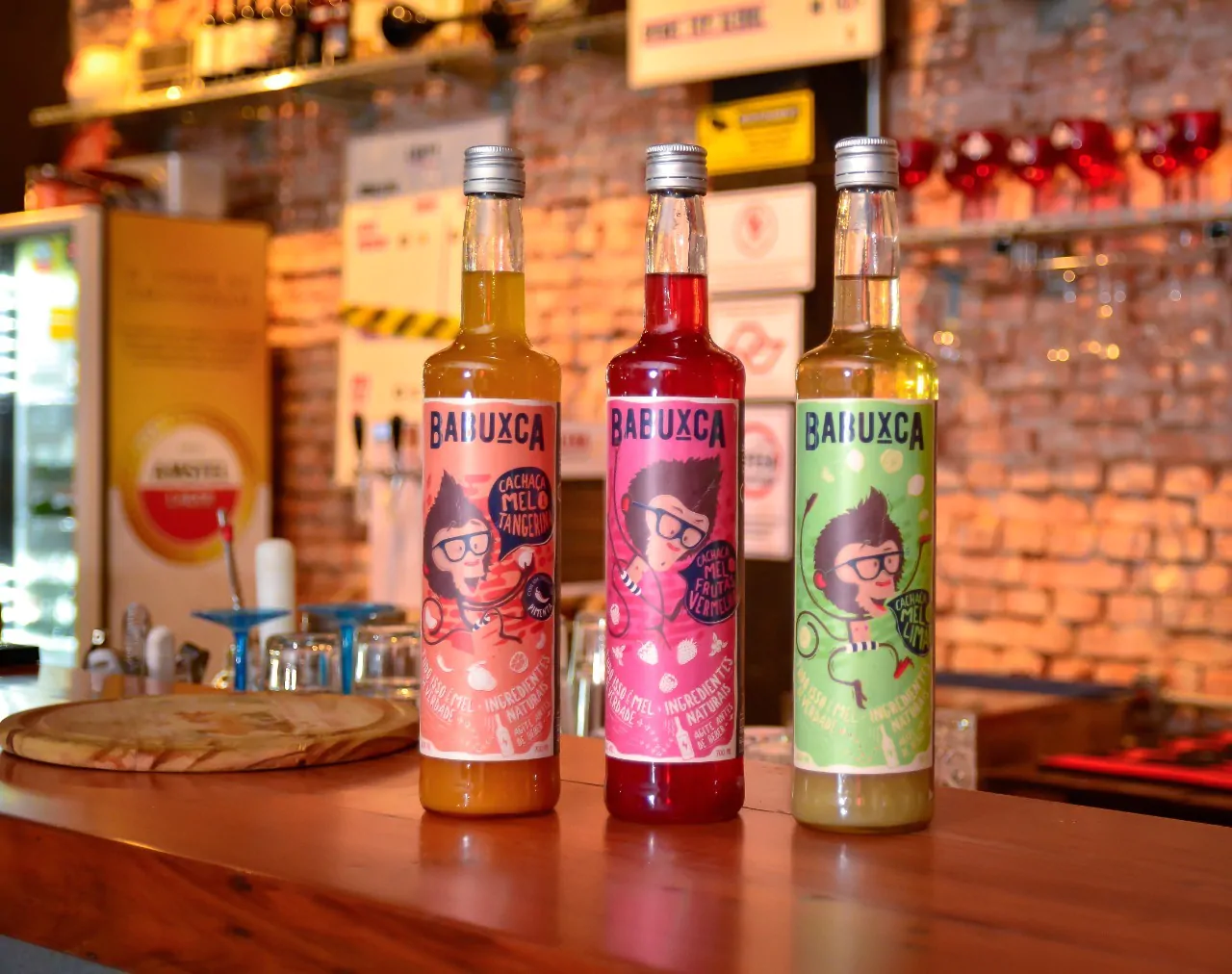 CACHAÇA FRUTAS VERMELHAS E MEL - BABUXCA 700ML - Imagem 2